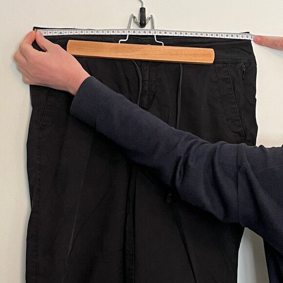 Woolrich. Outdoor Pants. Black. Womens Size 8. - Picture 3 of 8